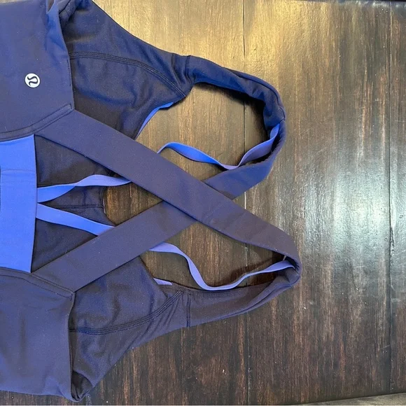 Lululemon Sweat Times Bra
Moroccan Blue / Midnight Navy - Picture 5 of 8